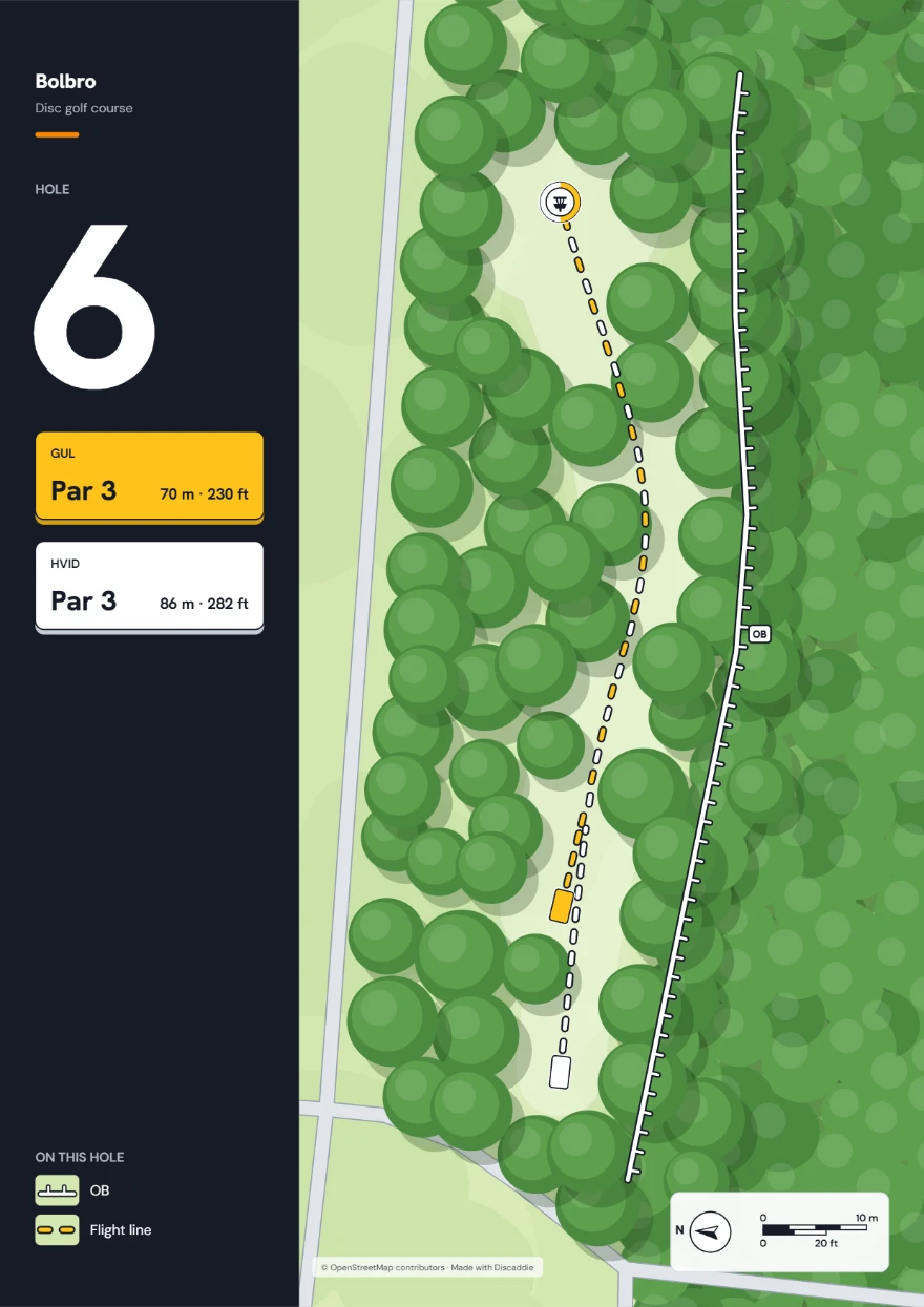 Tee-skilt til hul 6 på Bolbro: par 3, 70 m gul og 86 m hvid, OB til højre.